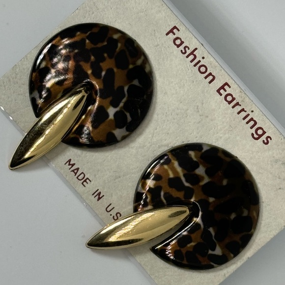 Bold Vintage Geometric Round Tortoiseshell Earrings – Made in U.S.A. - Picture 4 of 7